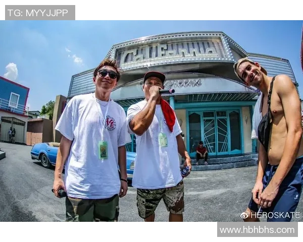 南京滑板队战术解析:探索团队协作与个人技巧的完美结合 南京滑板队战术解析:探索团队协作与个人技巧的完美结合