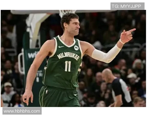 布鲁克洛佩斯：从NBA巨星到篮球战术的创新者与引领者
