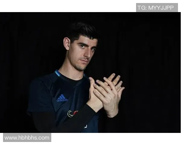 库尔图瓦：从守门员到传奇的足球之路与无畏精神的传承