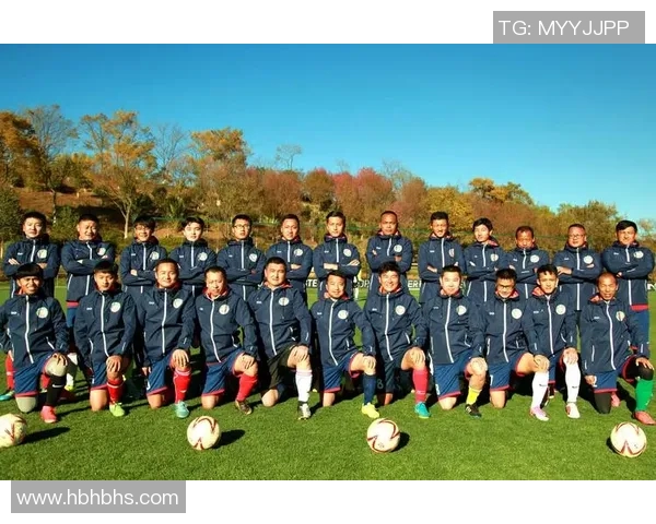 努涅斯在赛场上的崛起与挑战：探索这位新星的足球之路与未来潜力